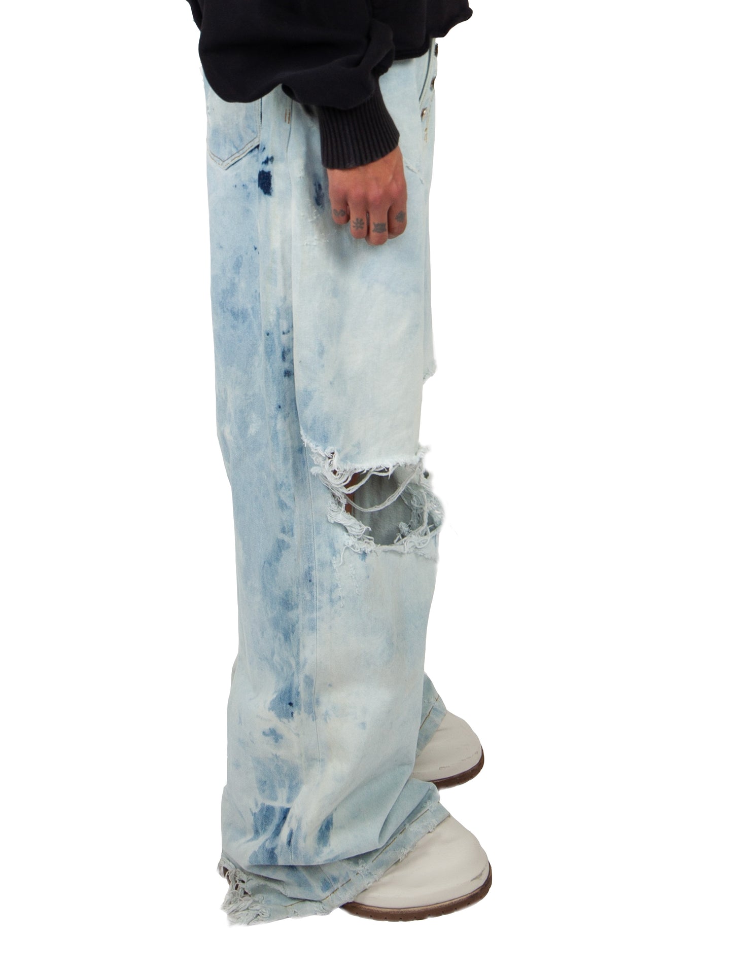 BLUE WASHED RELAXED DENIM