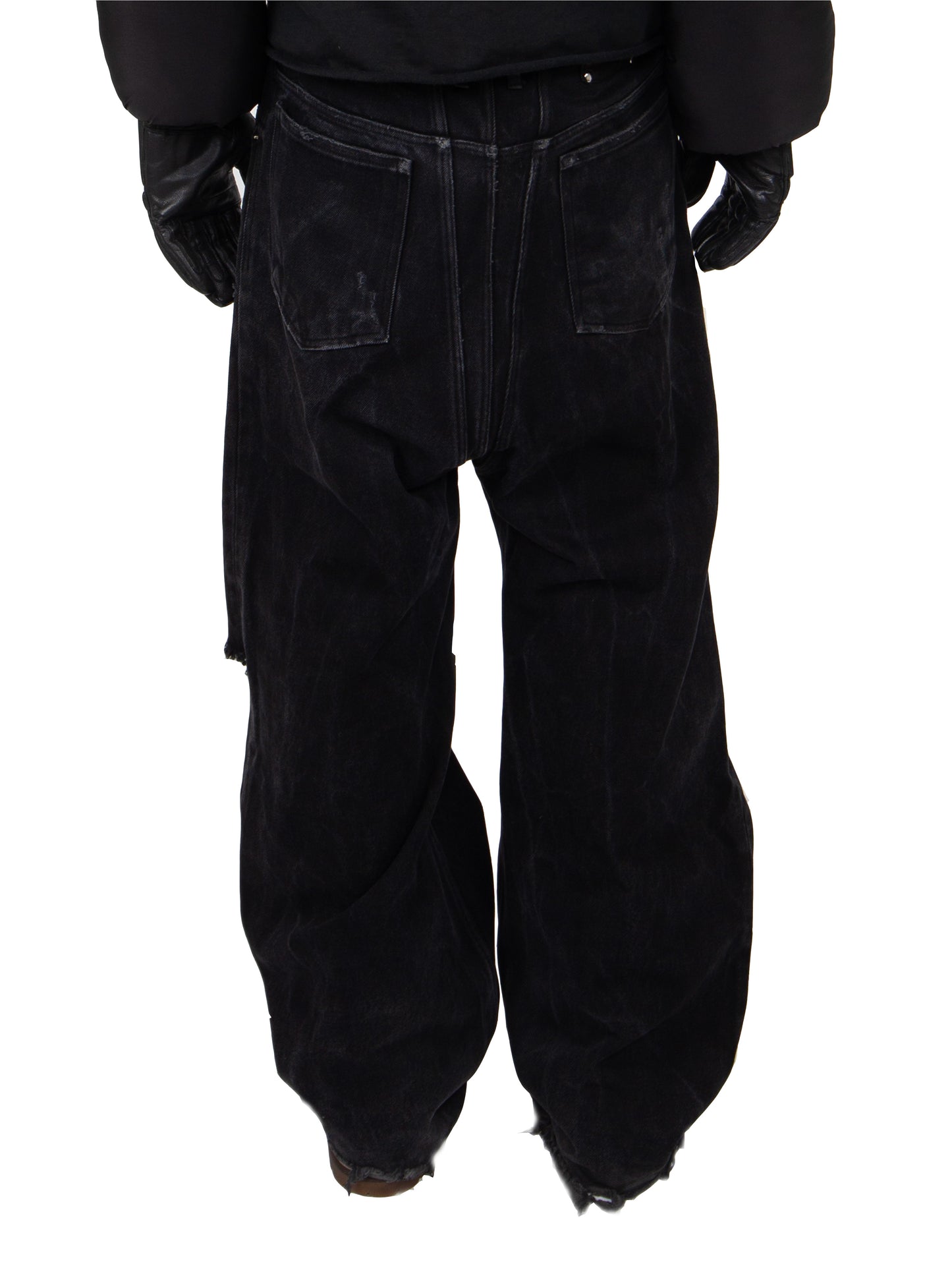 BLACK DISTRESSED RELAXED DENIM